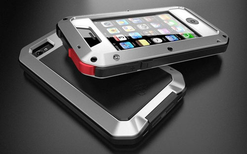 Lunatik представила линейку «брони» для iPhone 5