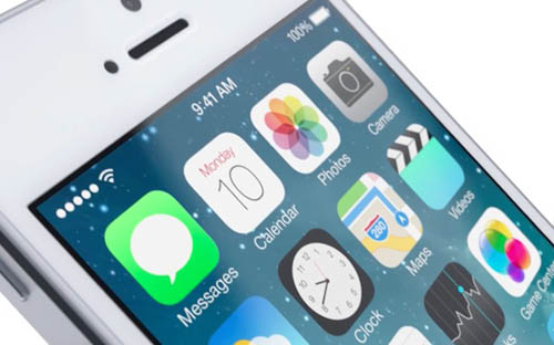 В третьей бете iOS 7 изменился шрифт и прочее