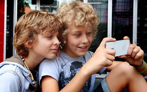 iOS и дети: как оградить ребенка от чрезмерной увлеченности своим i-девайсом