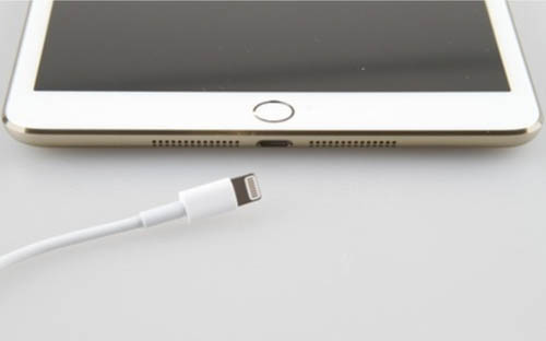 Появились фото «золотого» iPad mini 2 со сканером отпечатка пальца