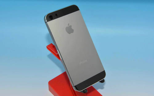 iPhone 5S может получить еще и четвертый цвет