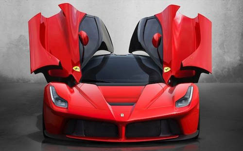 Ferrari будет устанавливать iPad в свои суперкары