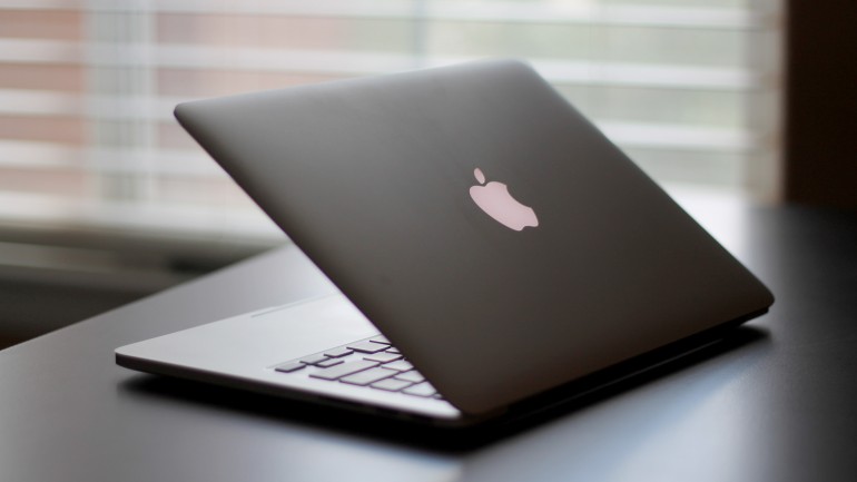 Apple обновила серию ноутбуков MacBook Pro c дисплеем Retina