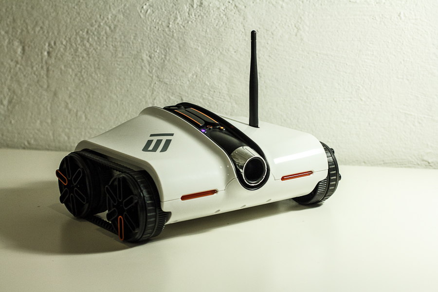 Танк на wi fi управлении 1toy brookstone rover spy tank 2 ios android