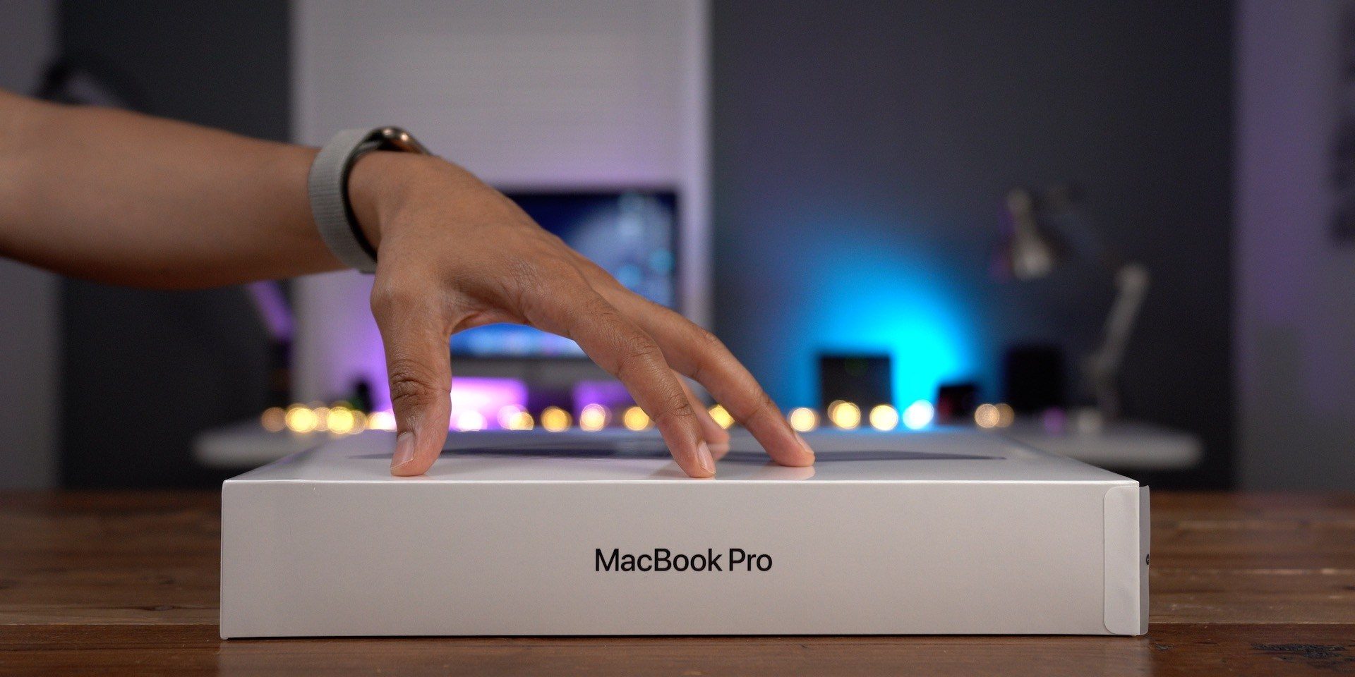 новий MacBook Pro 16